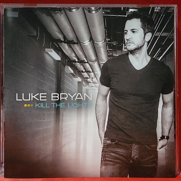 Luke Bryan – Kill The Lights (2015) Previously Owned CD - Picture 1 of 4